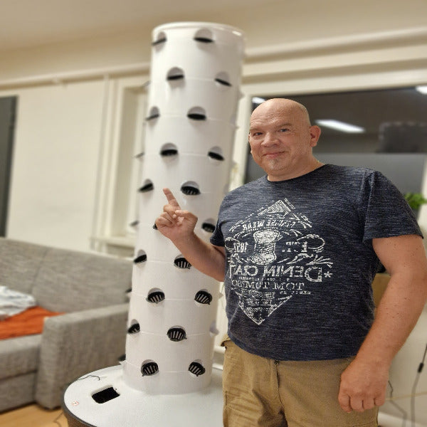 Futuregardens Hydroponics Tower 1 with 10 floors - 60 plants
